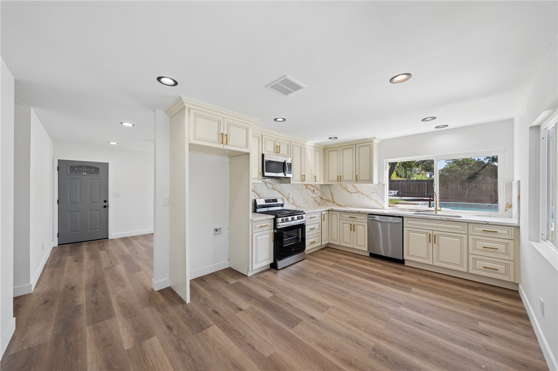 7905 Amethyst Avenue Rancho Cucamonga, CA 91730 - Photo 15 of 56