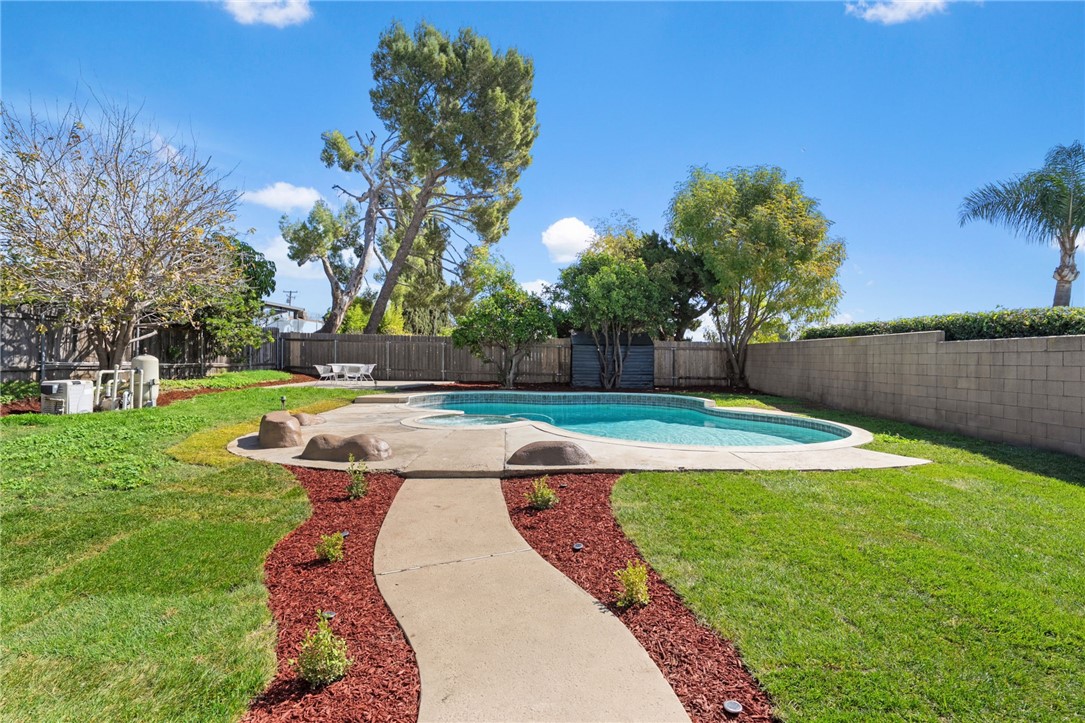 7905 Amethyst Avenue Rancho Cucamonga, CA 91730 - Photo 33 of 56