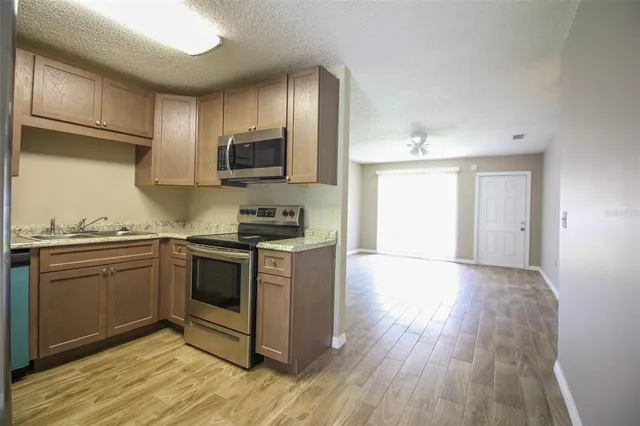 $1,650 | 4502 Holder Court, Lakeland, FL 33813