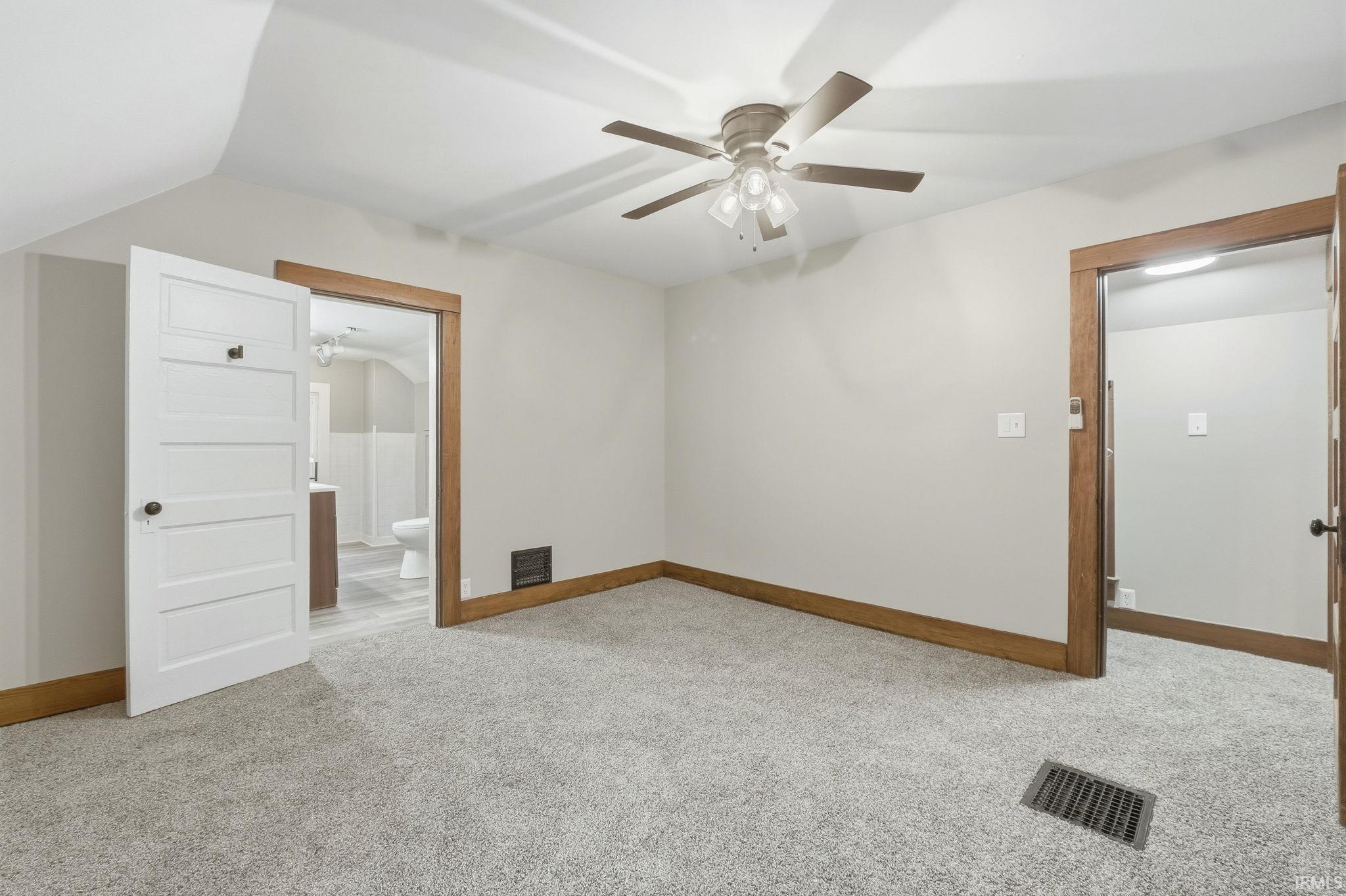 2329 North Clinton Street Fort Wayne, IN 46805 - Photo 23 of 36