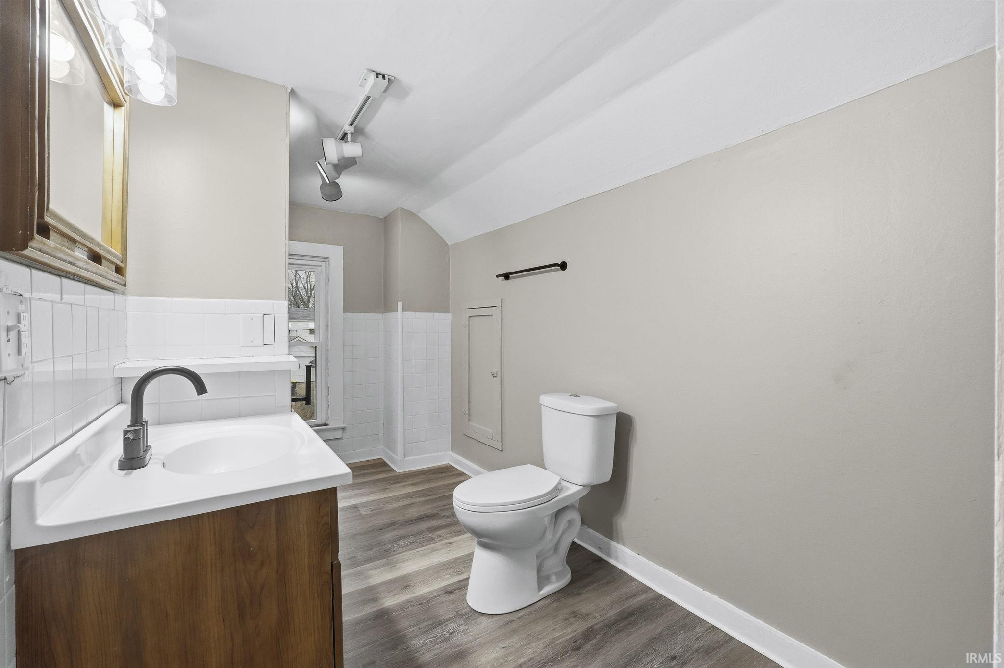 2329 North Clinton Street Fort Wayne, IN 46805 - Photo 24 of 36