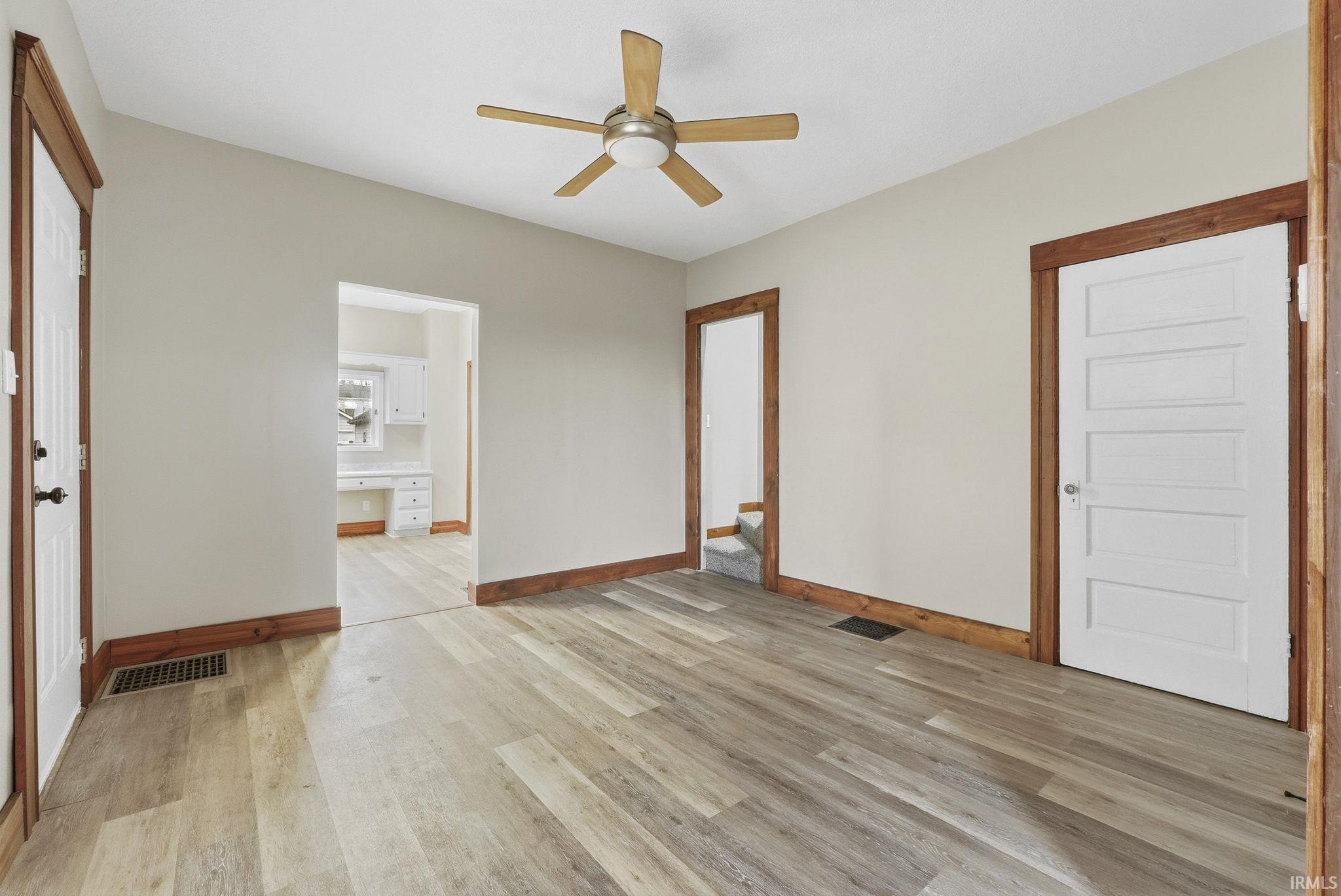 2329 North Clinton Street Fort Wayne, IN 46805 - Photo 9 of 36