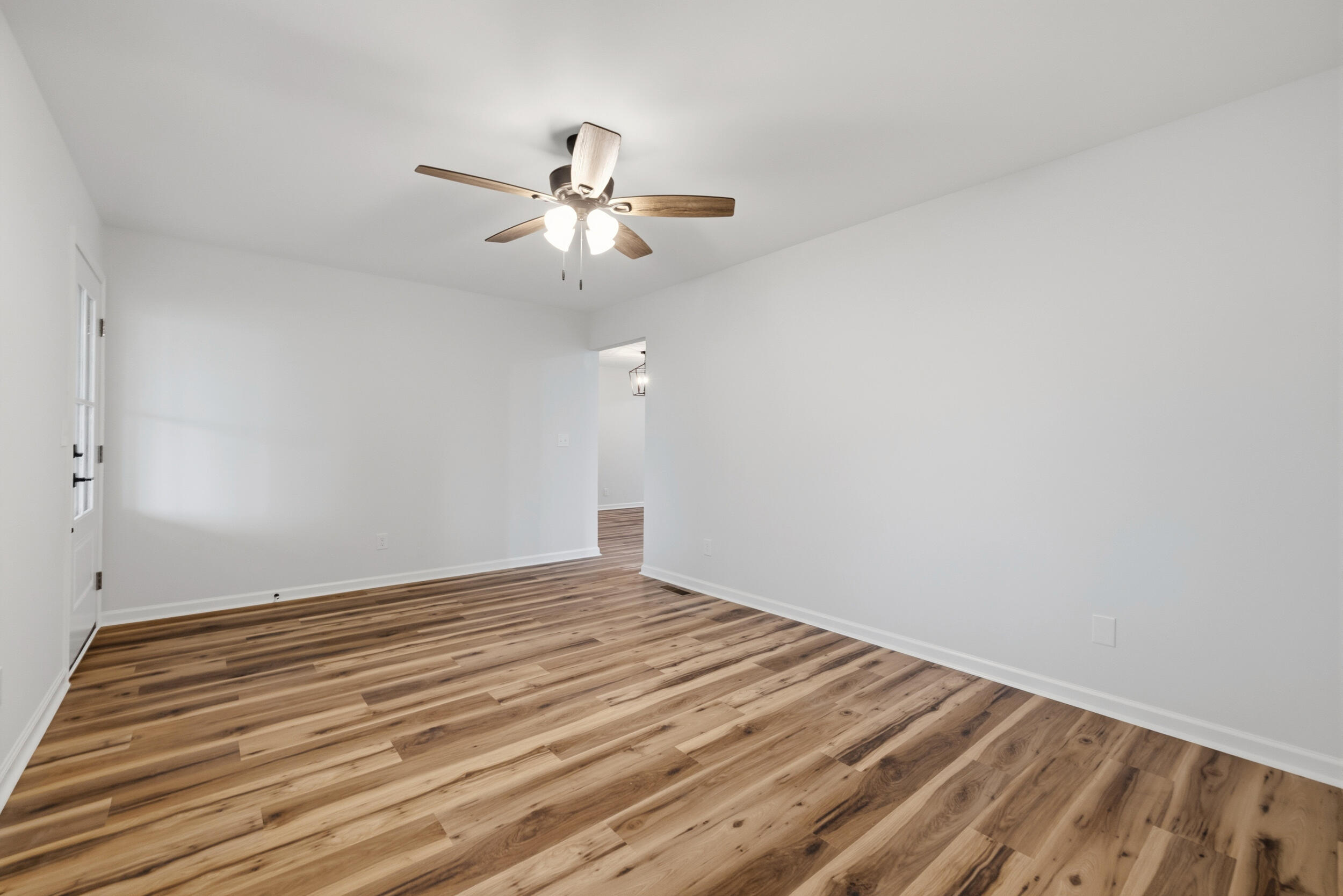 1014 Jenny Lillard Road Lawrenceburg, KY 40342 - Photo 6 of 38 Living Room