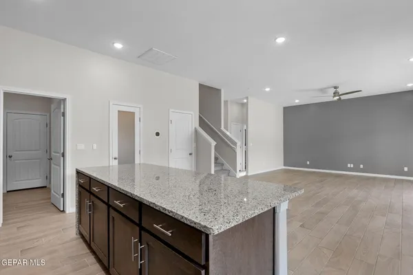 $412,950 | 180 Olive Branch, Sunland Park, NM 88008