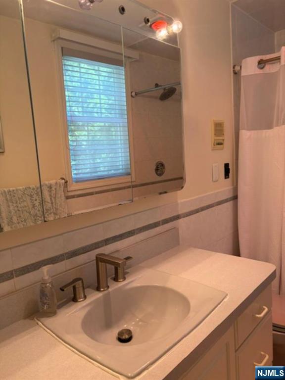 606 Orangeburgh Road River Vale, NJ 07675 - Photo 23 of 34