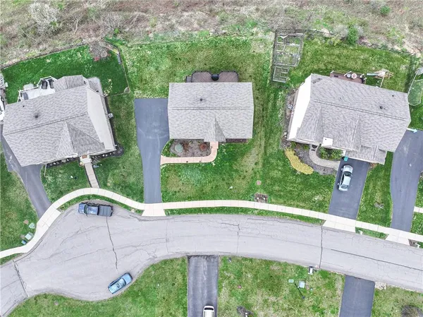 $499,900 | 1044 Granite Drive, McDonald, PA 15057