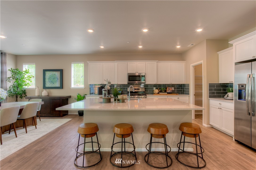 12923 Emerald Ridge Boulevard East, Unit 26 Puyallup, WA 98374 - Photo 2 of 23