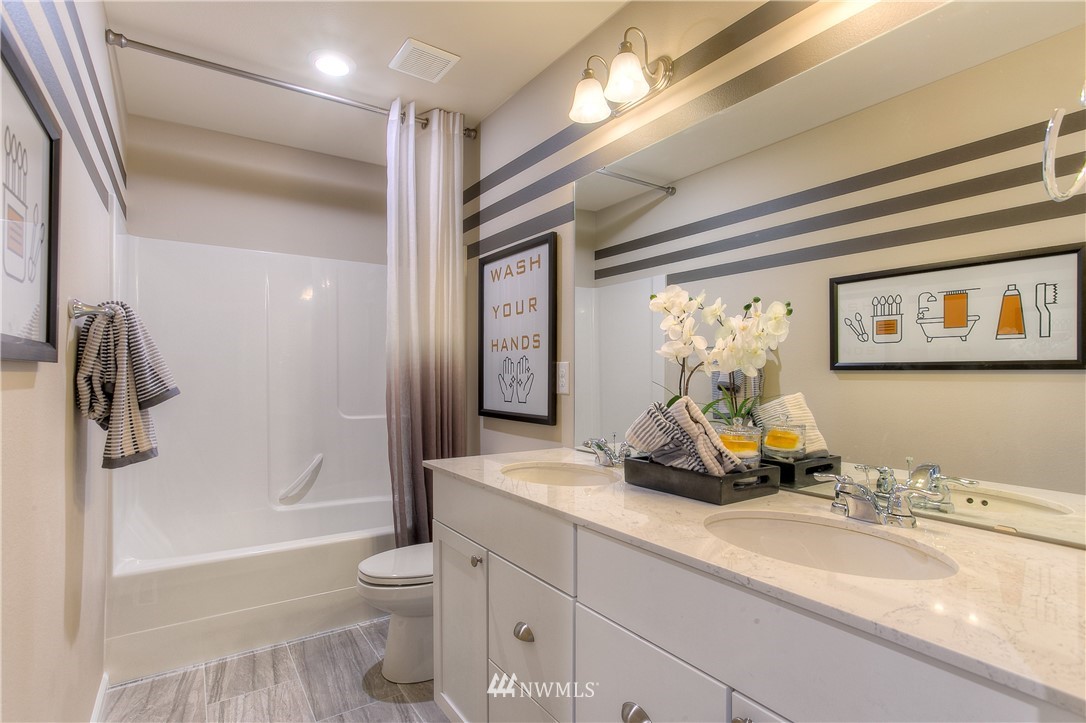 12923 Emerald Ridge Boulevard East, Unit 26 Puyallup, WA 98374 - Photo 13 of 23
