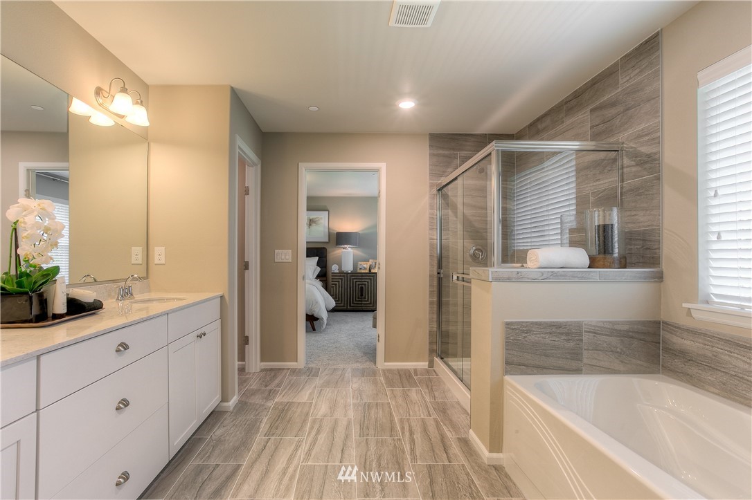 12923 Emerald Ridge Boulevard East, Unit 26 Puyallup, WA 98374 - Photo 19 of 23