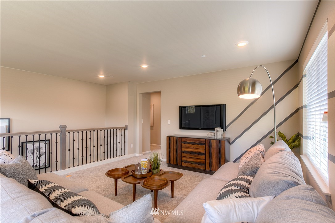 12923 Emerald Ridge Boulevard East, Unit 26 Puyallup, WA 98374 - Photo 7 of 23