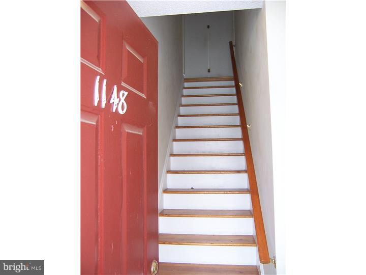 1148 Bartlett Road, Unit 112 Chesterbrook, PA 19087 - Photo 2 of 25 Foyer