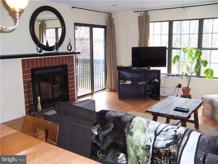 1148 Bartlett Road, Unit 112 Chesterbrook, PA 19087 - Photo 3 of 25 Great Room