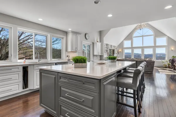 $1,342,500 | 846 Highway 12A, Plainfield, NH 03781