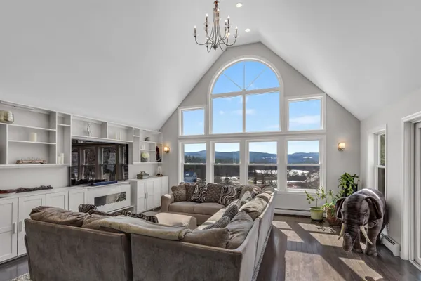 $1,342,500 | 846 Highway 12A, Plainfield, NH 03781