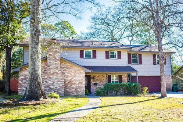 $1,850 | 7 Woody Creek Drive, Unit A, Conroe, TX 77301