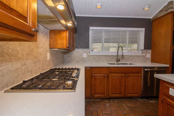 $1,850 | 7 Woody Creek Drive, Unit A, Conroe, TX 77301