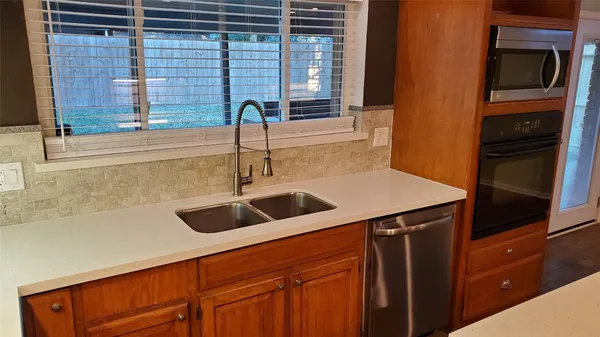 $1,750 | 7 Woody Creek Drive, Unit A, Conroe, TX 77301