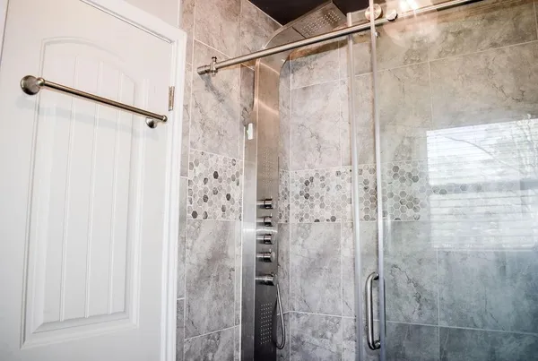 $1,850 | 7 Woody Creek Drive, Unit A, Conroe, TX 77301