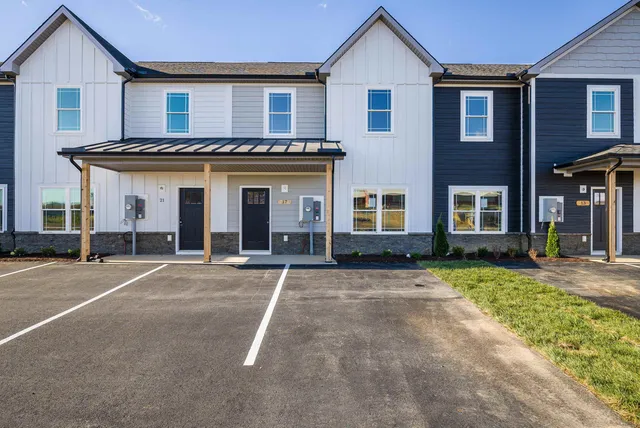 $299,900 | 13 Barnyard Circle, Bridgewater, VA 22812