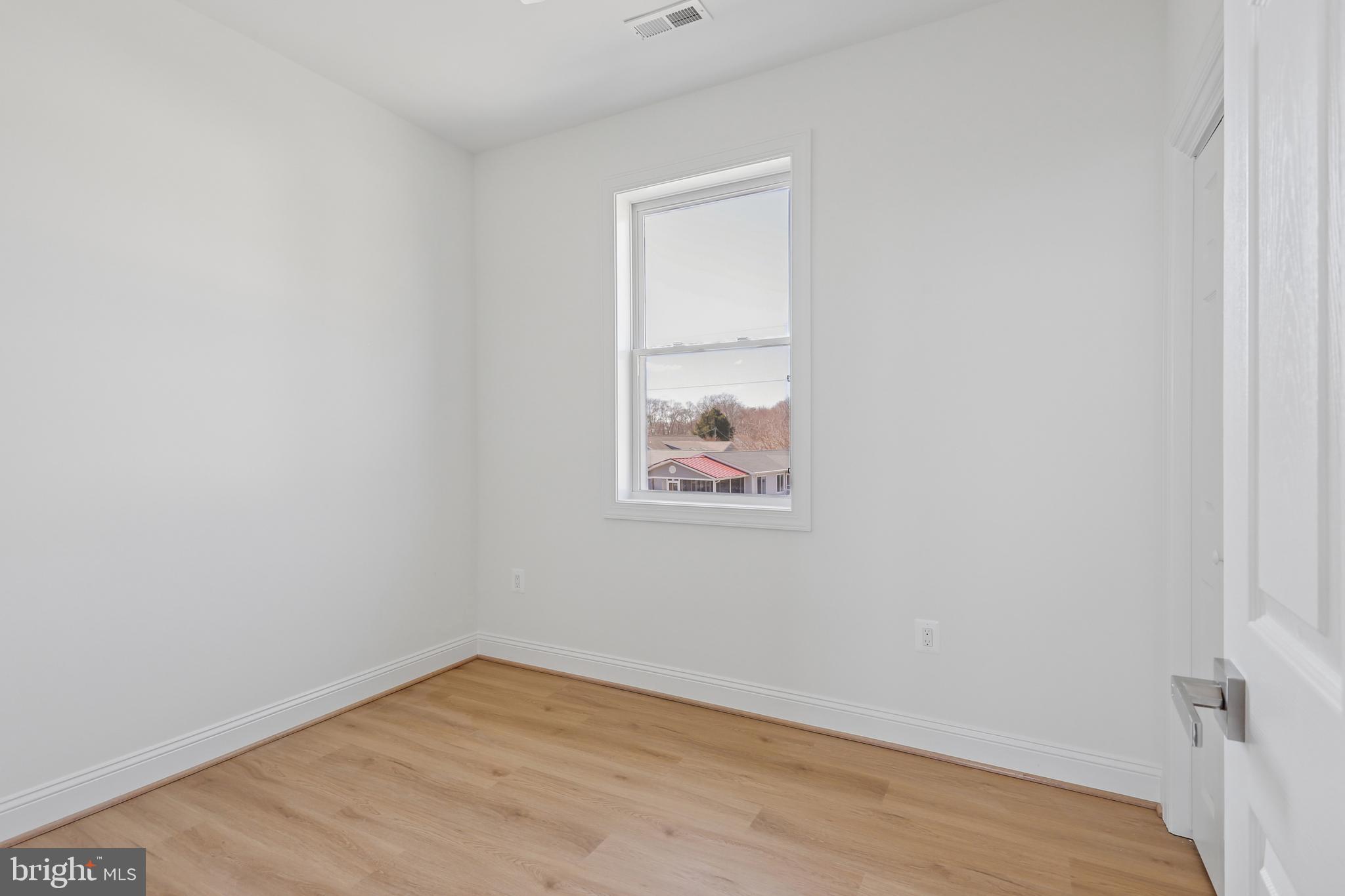 54 Shore Drive Colonial Beach, VA 22443 - Photo 31 of 43