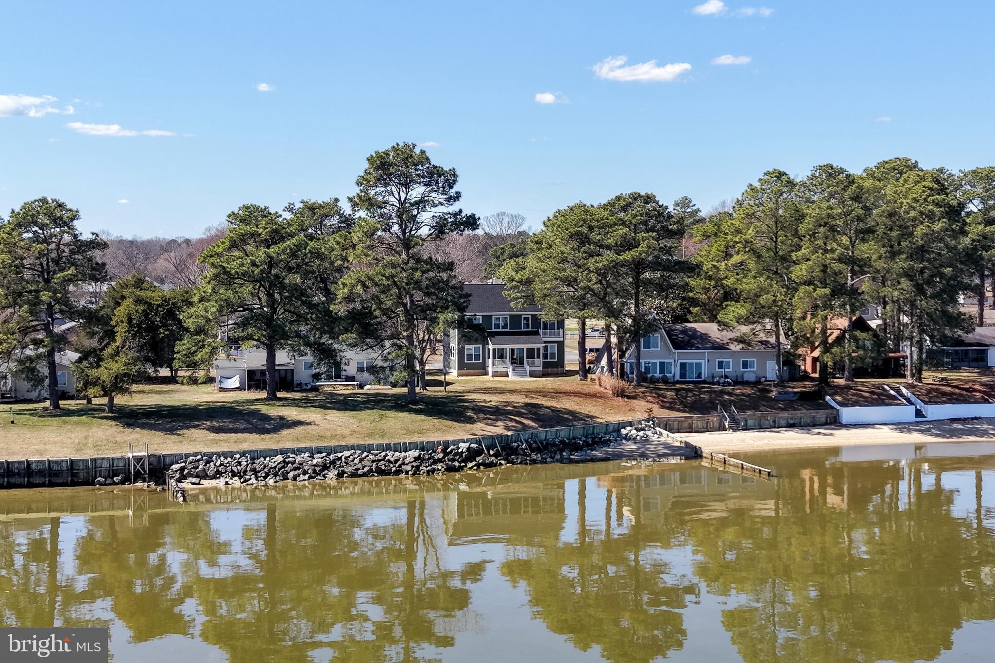 54 Shore Drive Colonial Beach, VA 22443 - Photo 5 of 43
