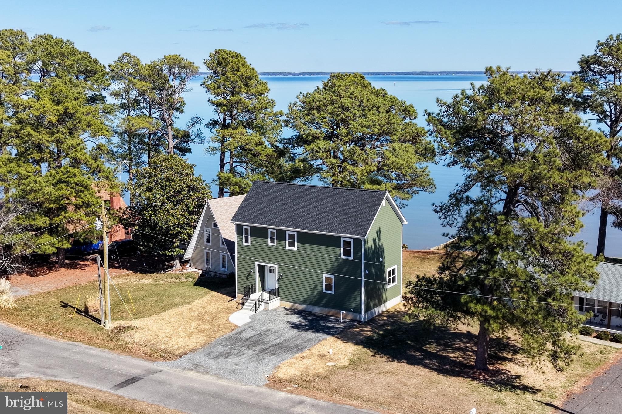 54 Shore Drive Colonial Beach, VA 22443 - Photo 8 of 43