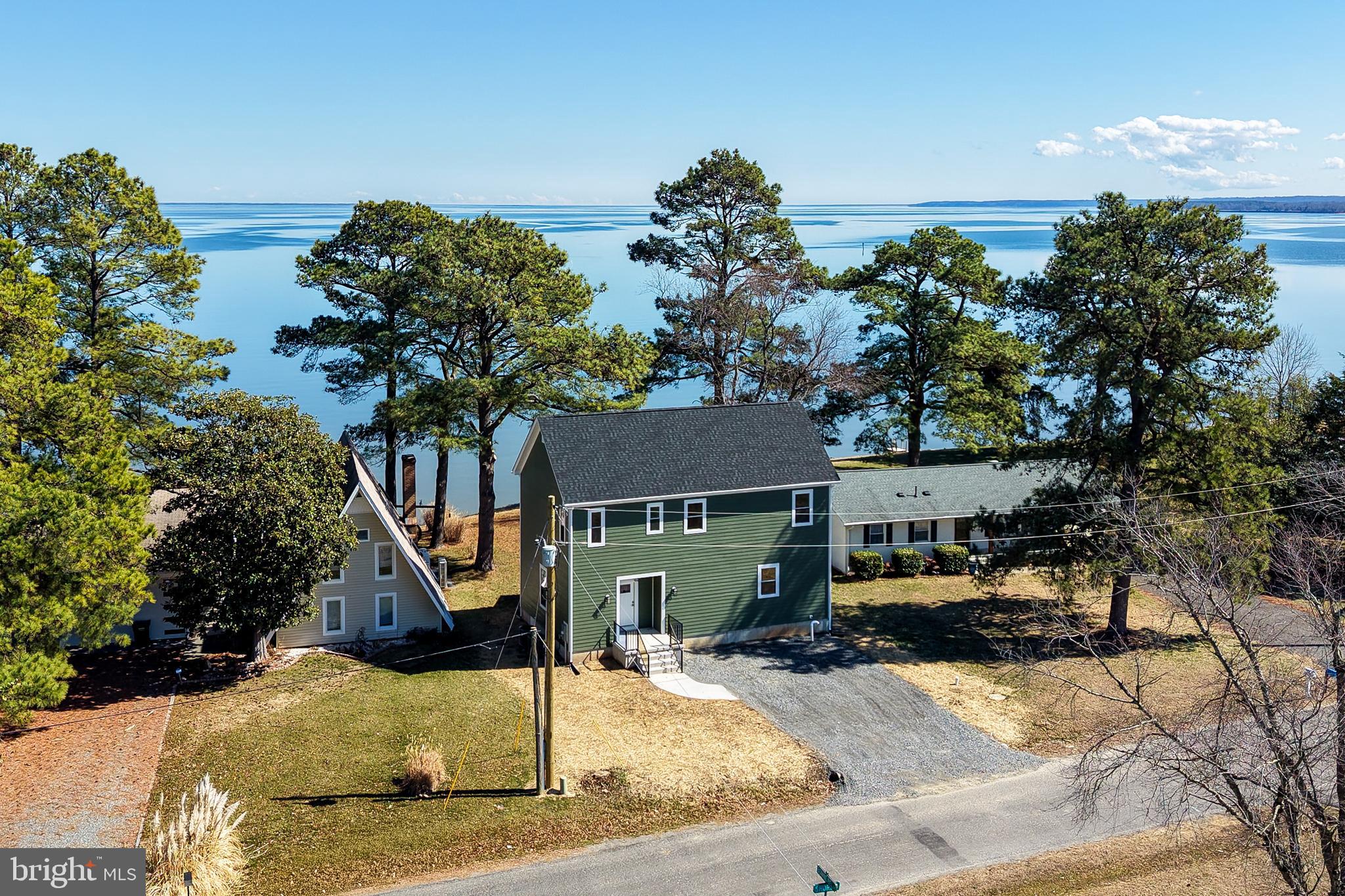 54 Shore Drive Colonial Beach, VA 22443 - Photo 9 of 43