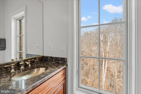 $2,750,000 | 10036 Lake Occoquan Drive, Manassas, VA 20111