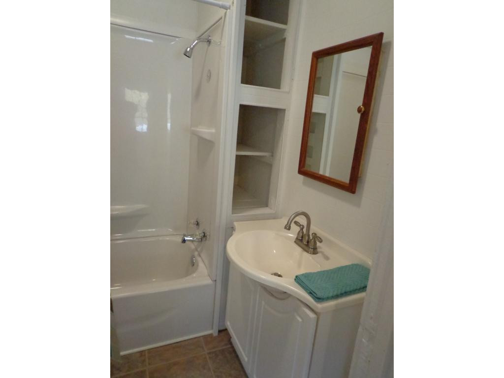 137 Schoolhouse Road Elizabethton, TN 37643 - Photo 3 of 12 Photo 3