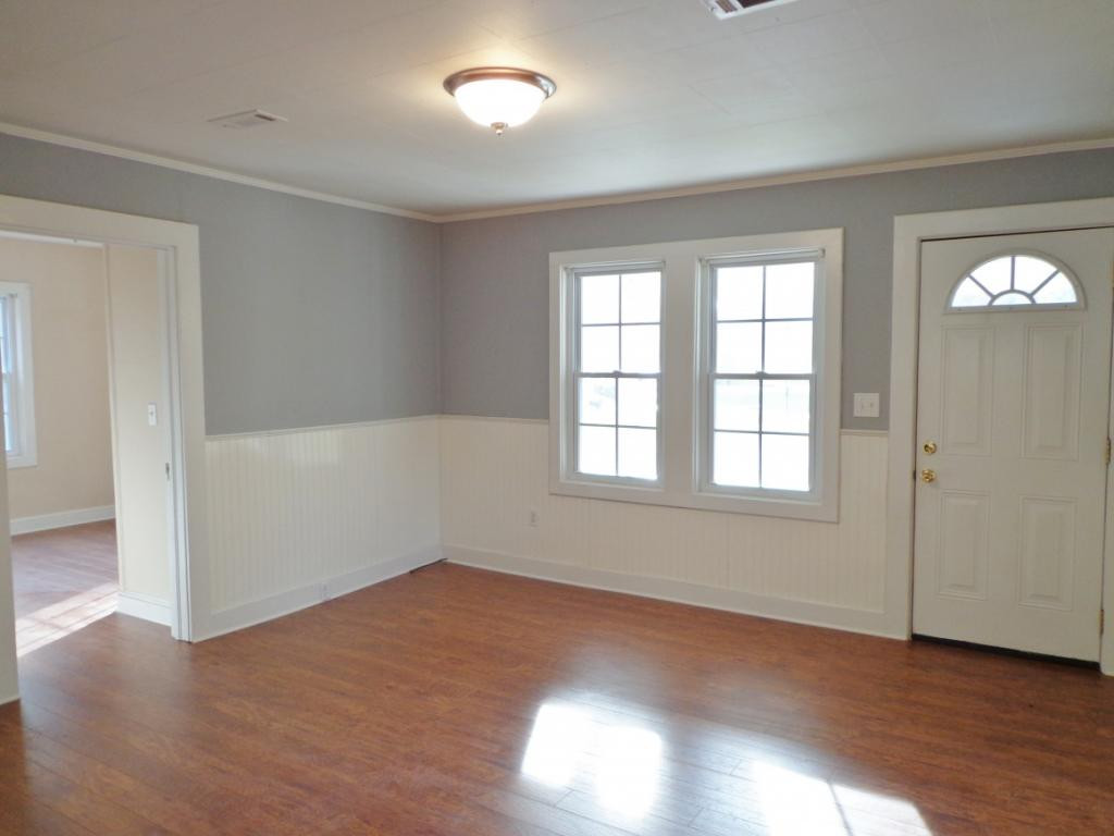 137 Schoolhouse Road Elizabethton, TN 37643 - Photo 5 of 12 Photo 5