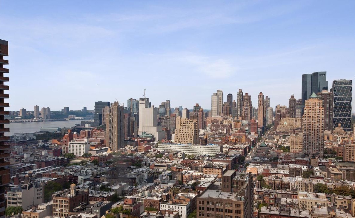 350 West 42nd Street, Unit 33D Manhattan, NY 10036 - Photo 6 of 16