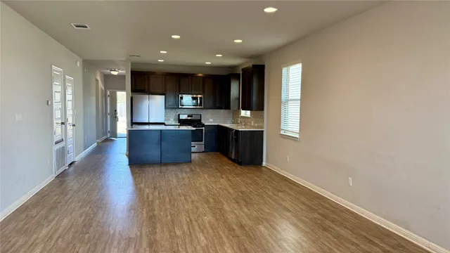 $1,900 | 2553 Pecan Island Drive, Leander, TX 78641