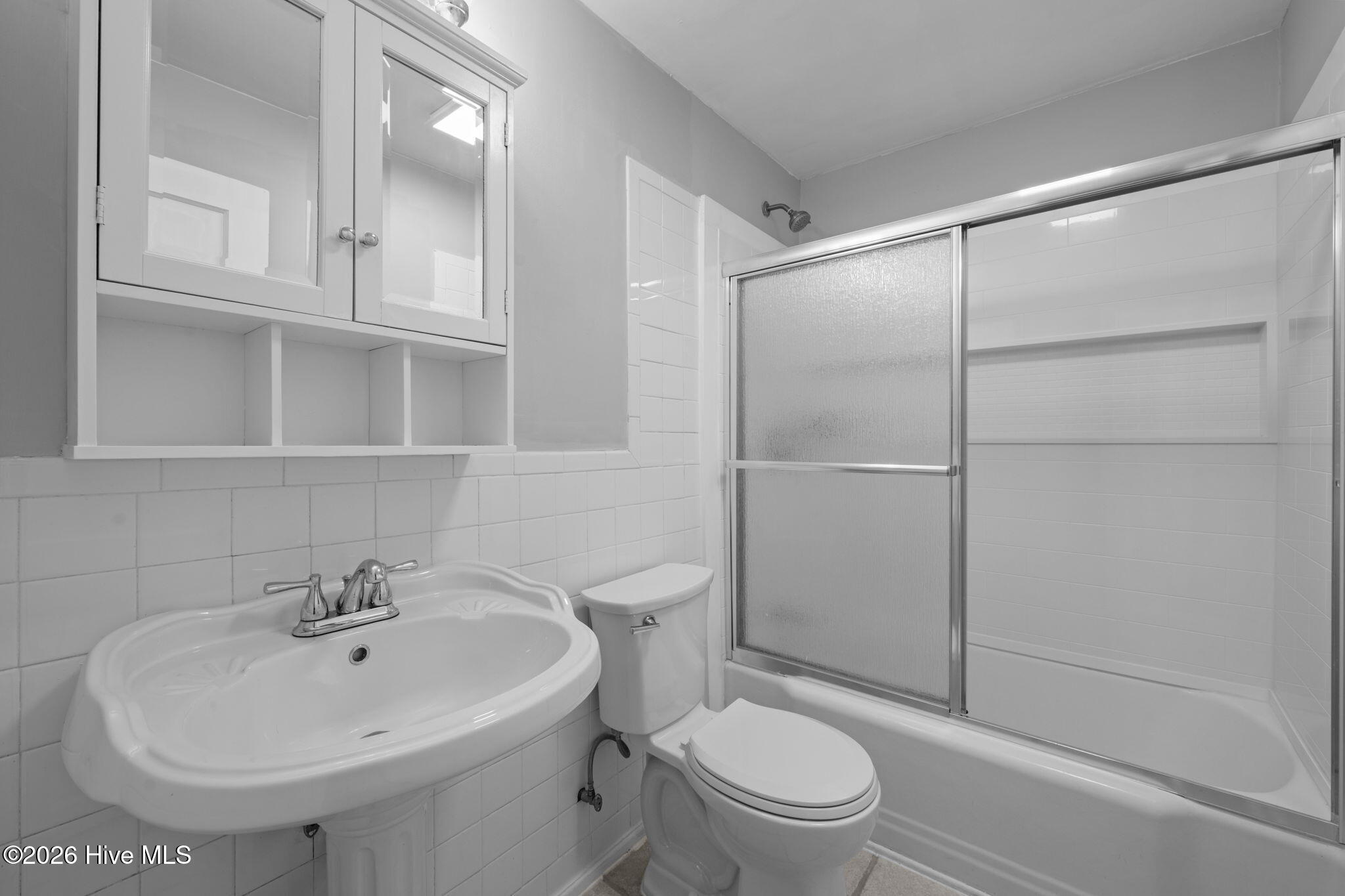 411 George Street New Bern, NC 28560 - Photo 21 of 76 Full Bath