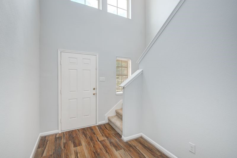 9910 Bezeled Cir Lane Rosharon, TX 77583 - Photo 6 of 40