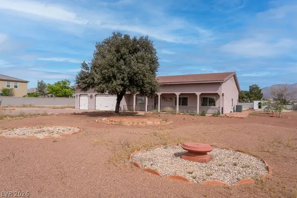 $2,895 | 4880 Dorrell Lane, Las Vegas, NV 89131