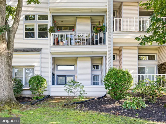 $194,900 | 4701 Birch Circle, Wilmington, DE 19808