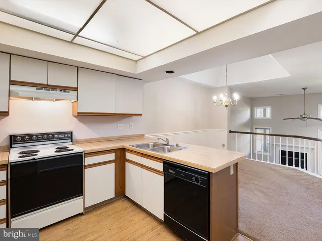 $194,900 | 4701 Birch Circle, Wilmington, DE 19808