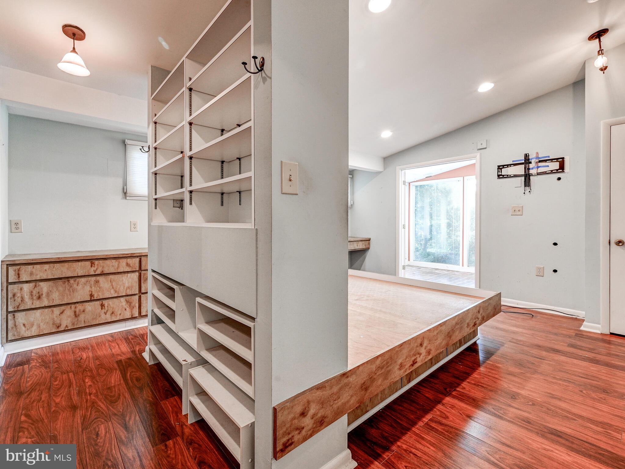 2430 Diana Road Baltimore, MD 21209 - Photo 20 of 42