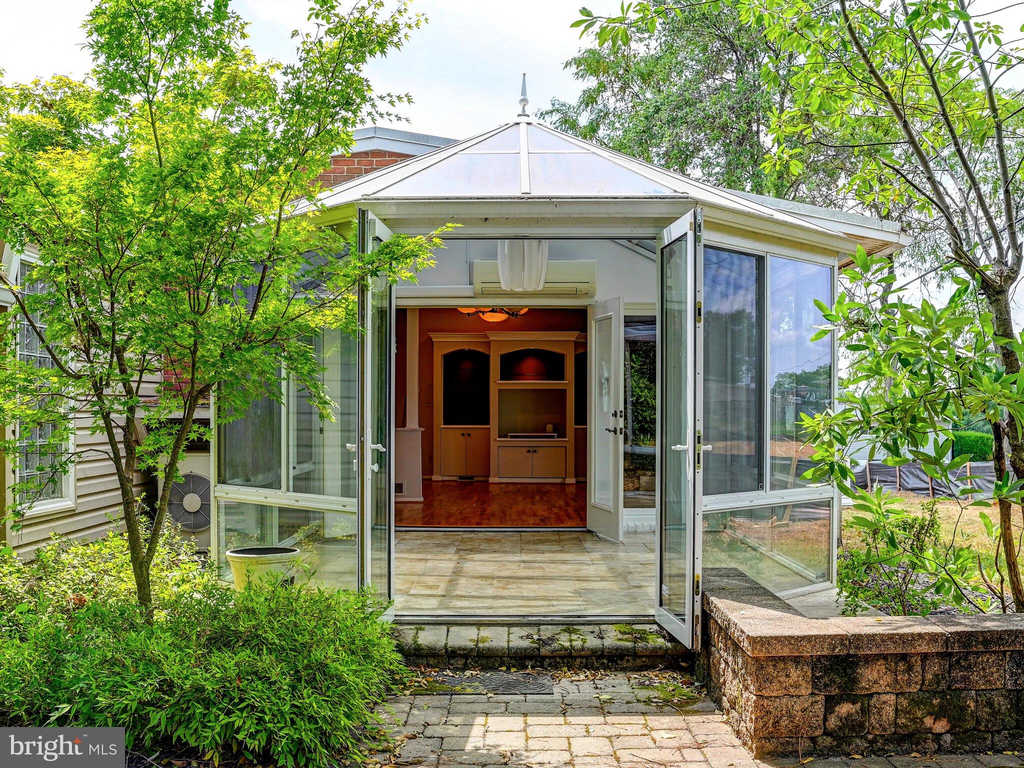 2430 Diana Road Baltimore, MD 21209 - Photo 35 of 42