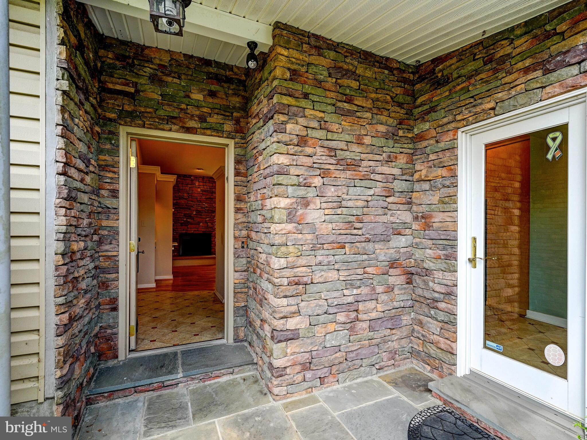 2430 Diana Road Baltimore, MD 21209 - Photo 6 of 42