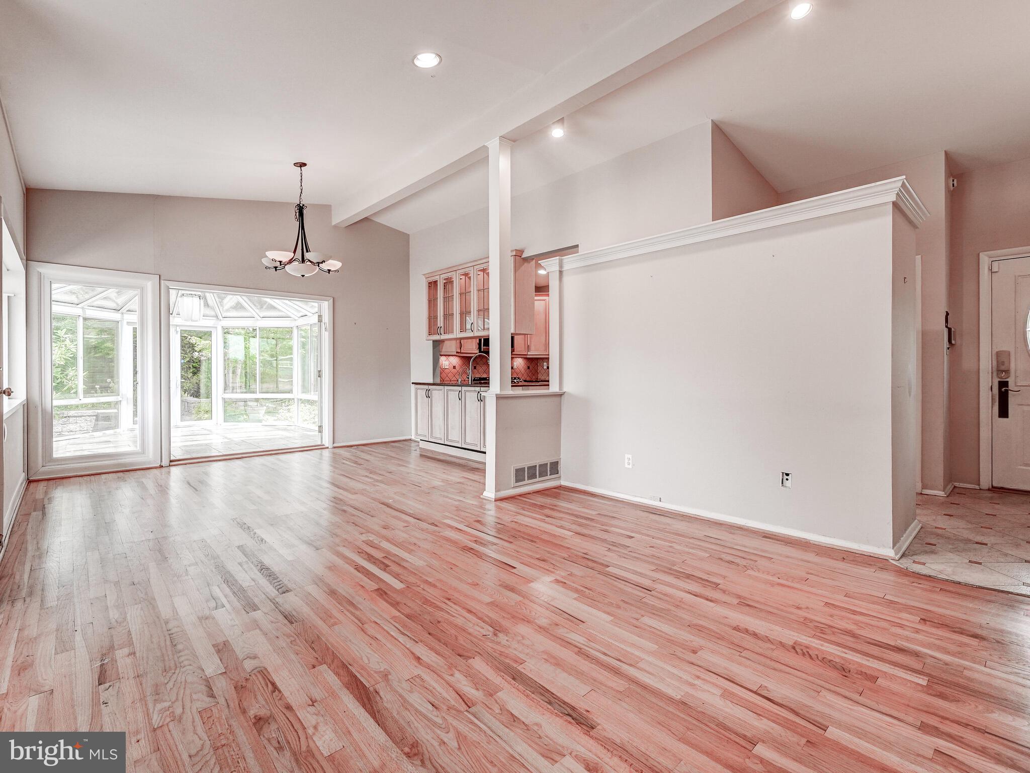 2430 Diana Road Baltimore, MD 21209 - Photo 10 of 42