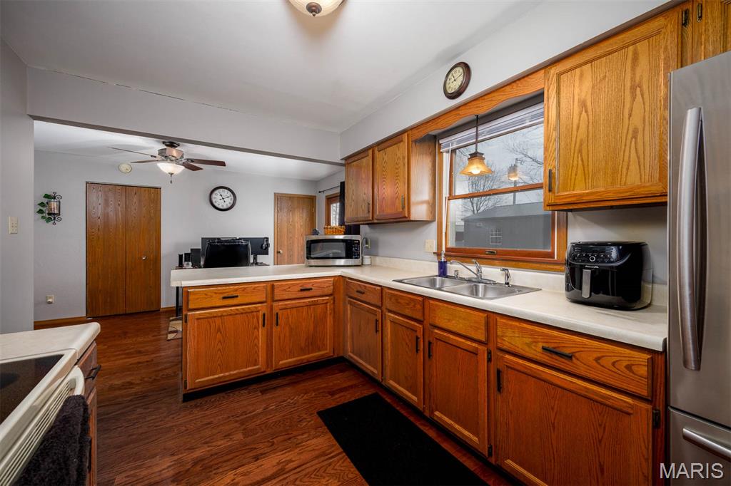 650 23rd Street Carlyle, IL 62231 - Photo 11 of 50