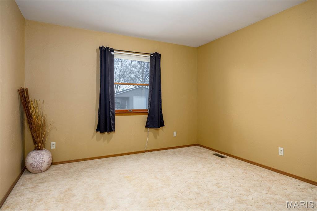 650 23rd Street Carlyle, IL 62231 - Photo 21 of 50