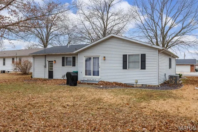 $175,000 | 650 23rd Street, Carlyle, IL 62231