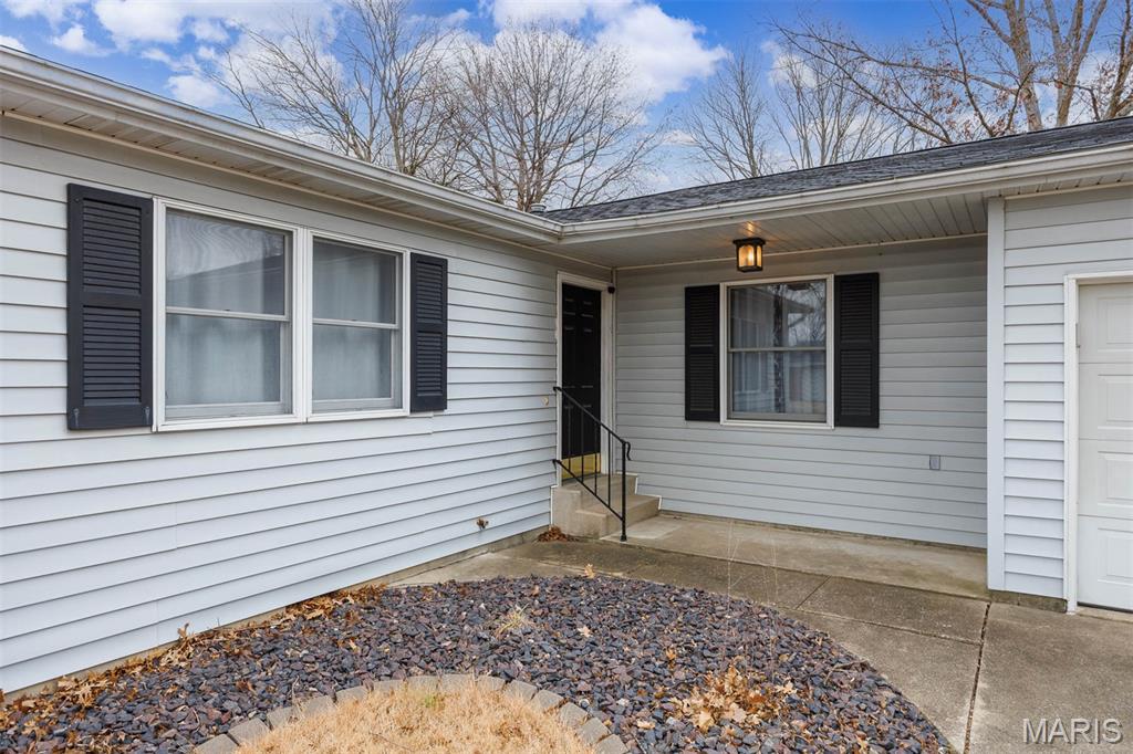 650 23rd Street Carlyle, IL 62231 - Photo 4 of 50