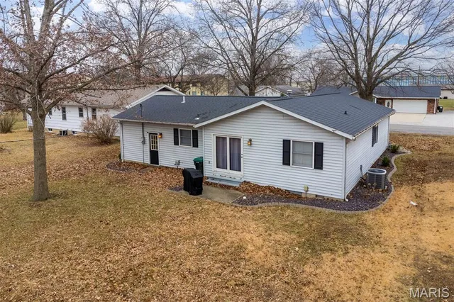 $175,000 | 650 23rd Street, Carlyle, IL 62231