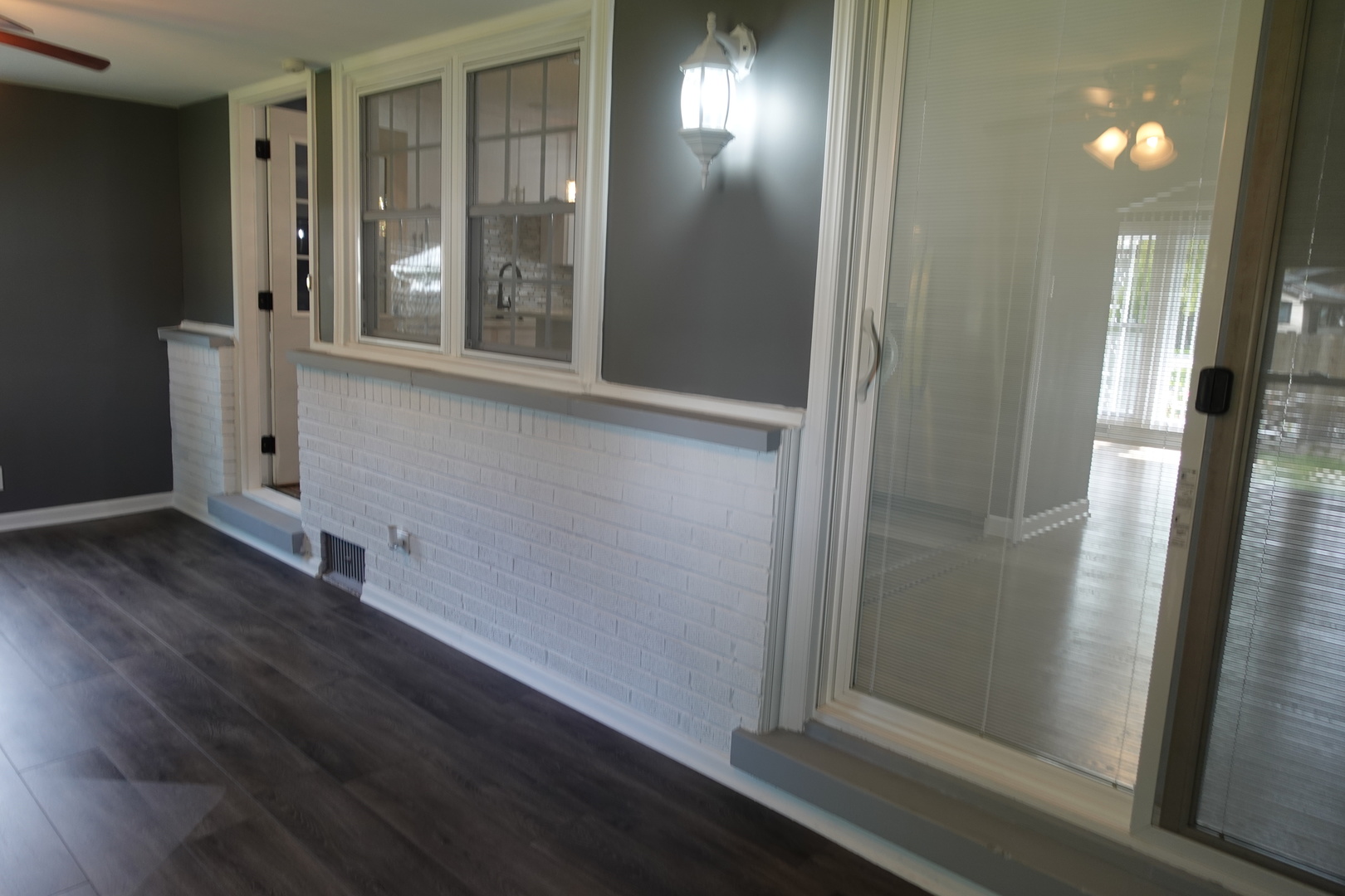 585 Ranger Drive Chicago Heights, IL 60411 - Photo 33 of 48 an empty room with wooden floor and windows