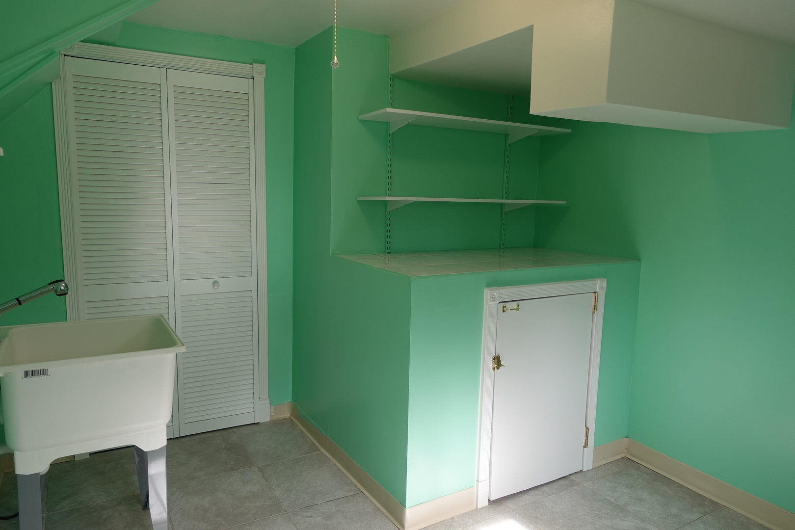 585 Ranger Drive Chicago Heights, IL 60411 - Photo 41 of 48 a bathroom with a sink and a toilet