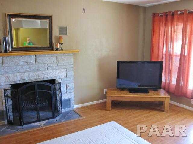 1011 Sheridan Road Pekin, IL 61554 - Photo 3 of 15 Gallery Image 3