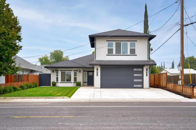 $749,999 | 622 North Stockton Avenue, Ripon, CA 95366